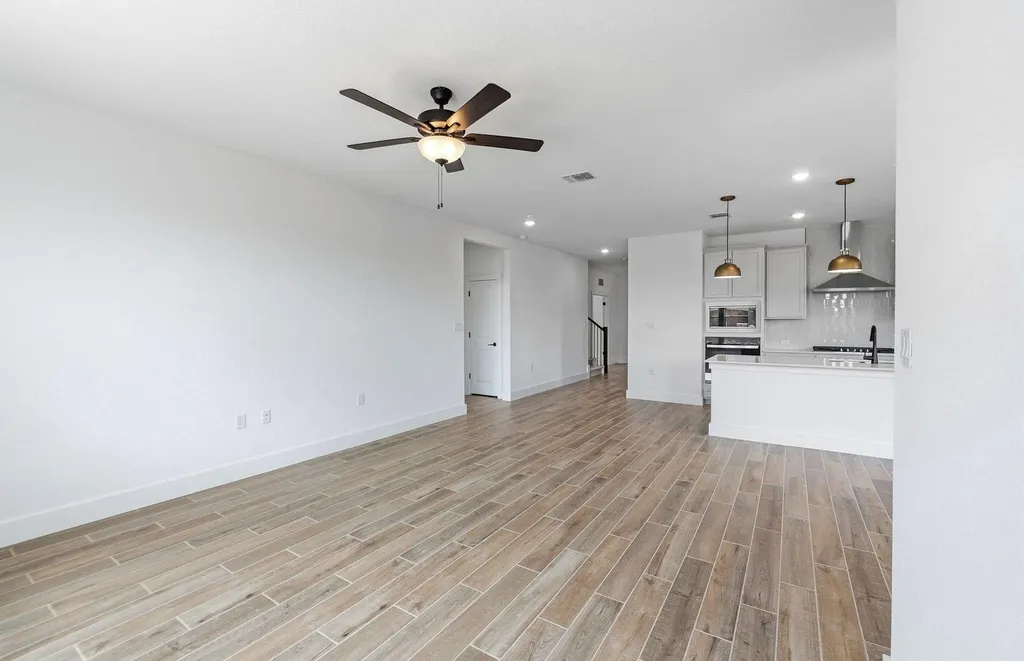 16813 Bustillos Pass Manor TX 78653