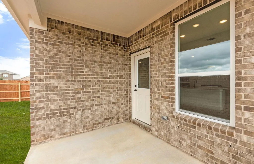 16813 Bustillos Pass Manor TX 78653
