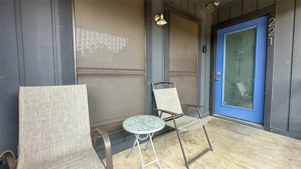 909 Reinli Street Austin TX 78751