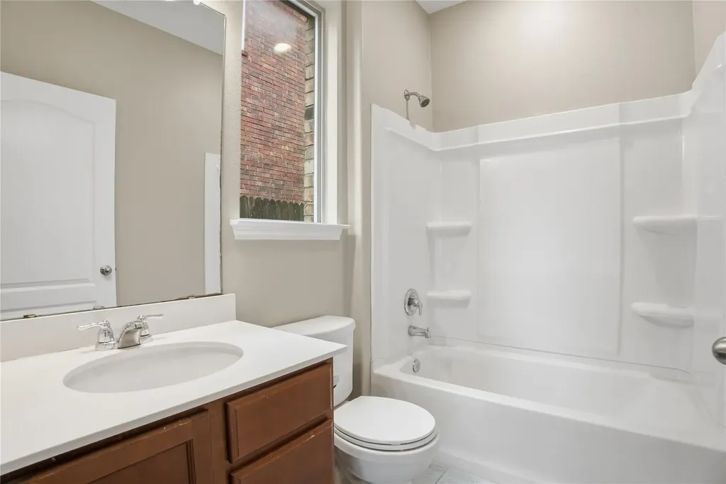 670 Landon Samuel Loop Pflugerville TX 78660
