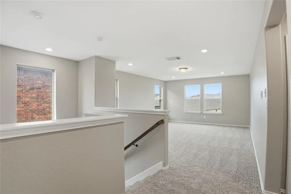 670 Landon Samuel Loop Pflugerville TX 78660