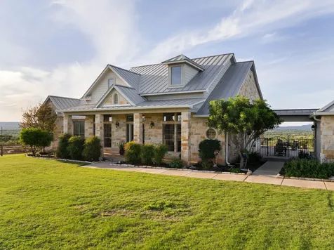 1130 Crownover Lane Round Mountain TX 78663