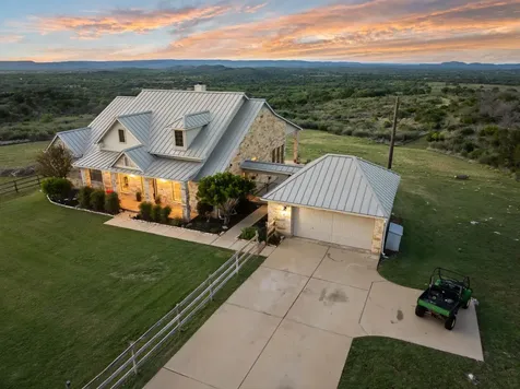 1130 Crownover Lane Round Mountain TX 78663