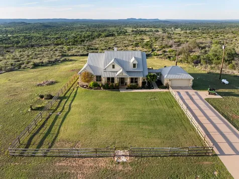 1130 Crownover Lane Round Mountain TX 78663