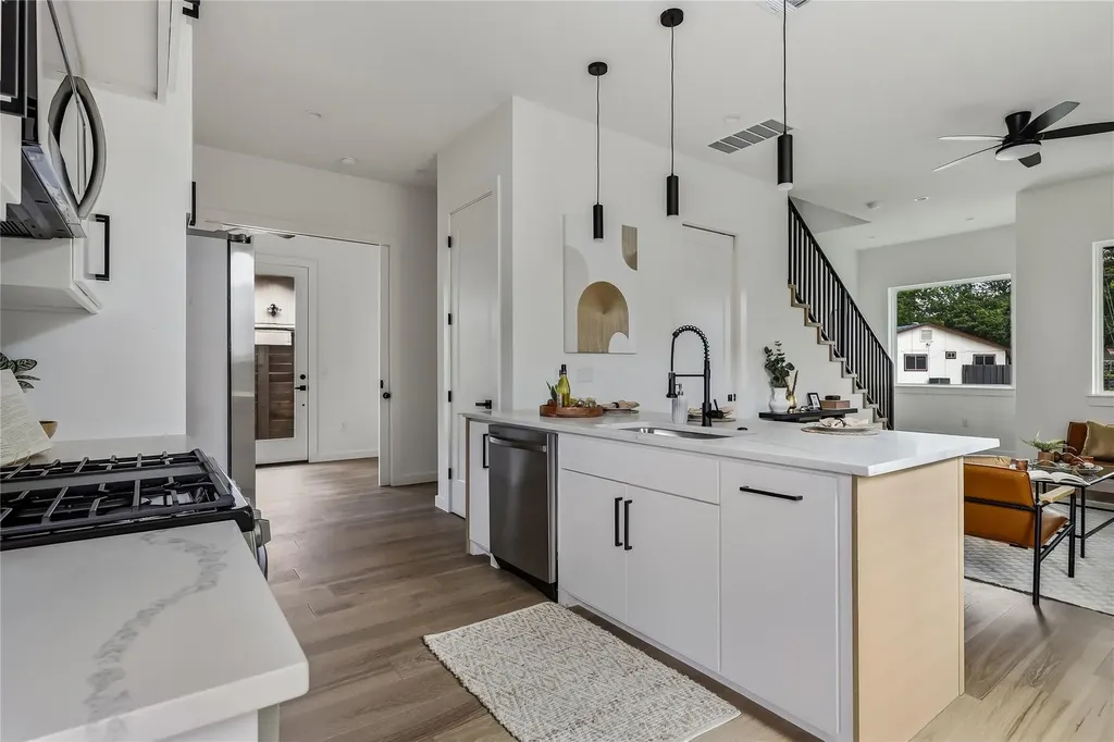 6809 Porter Street Austin TX 78741