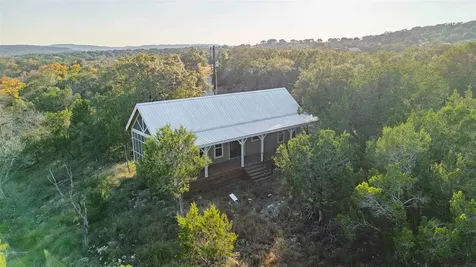 8507 Hammett's Crossing Round Mountain TX 78663