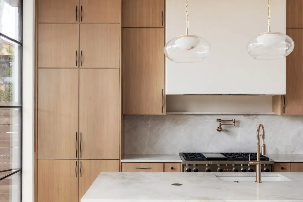 3411 Bridle Path Austin TX 78703