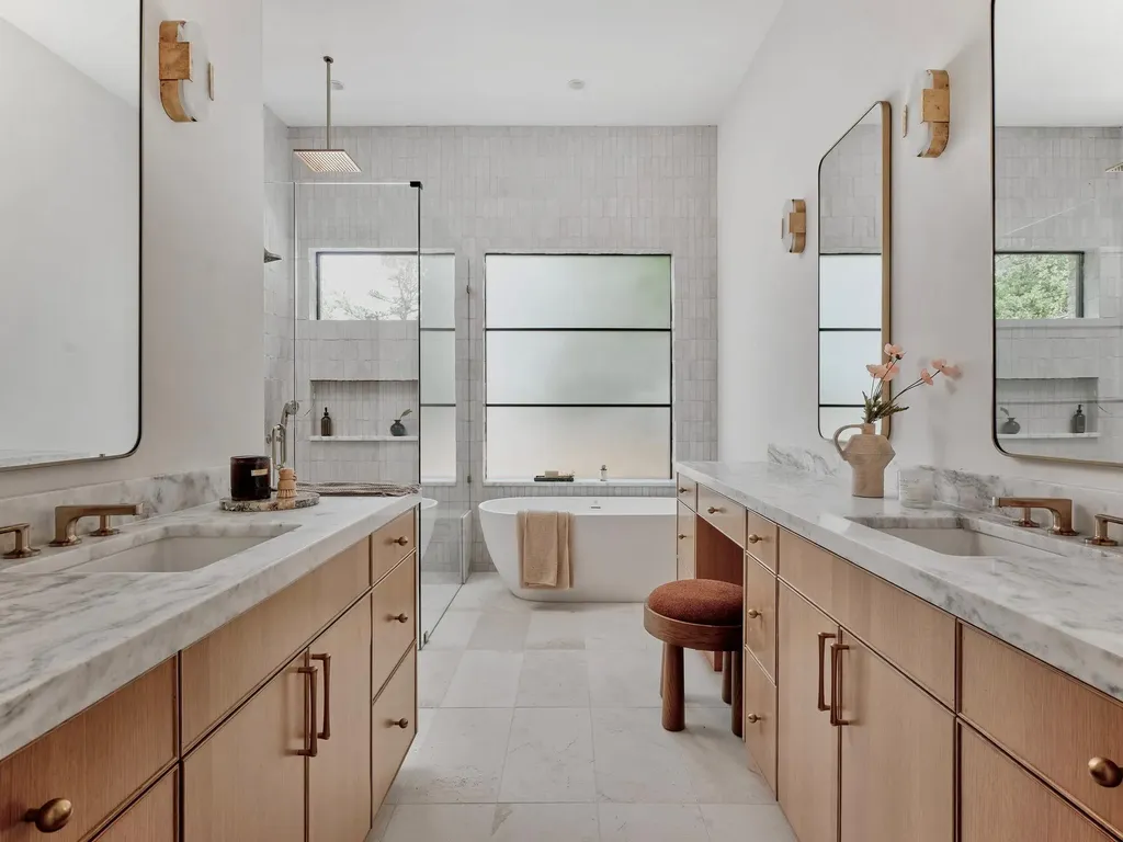 3411 Bridle Path Austin TX 78703