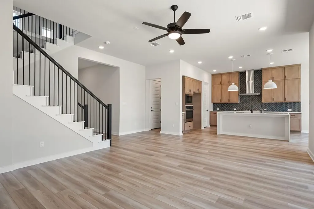 504 Lariat Loop Liberty Hill TX 78642