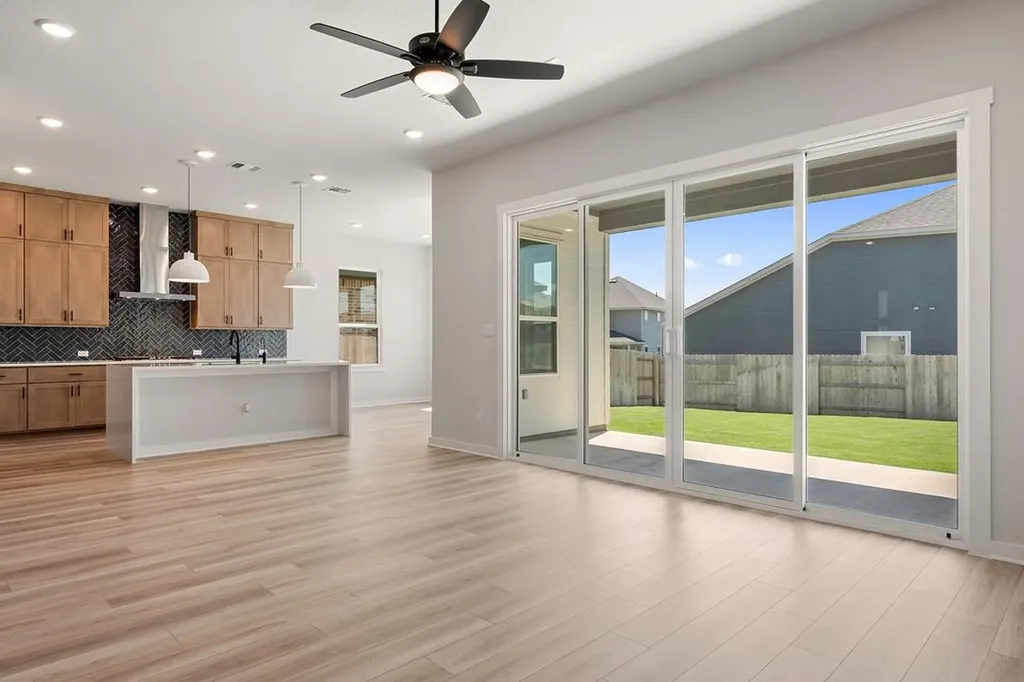 504 Lariat Loop Liberty Hill TX 78642