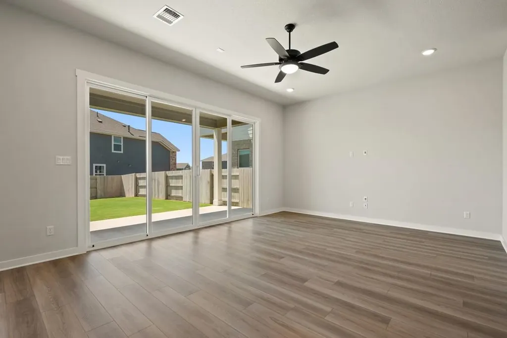 504 Lariat Loop Liberty Hill TX 78642