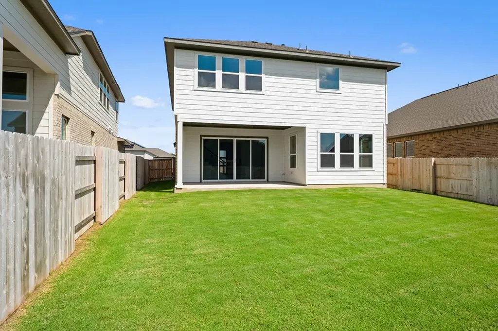 504 Lariat Loop Liberty Hill TX 78642