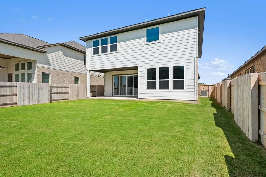 504 Lariat Loop Liberty Hill TX 78642
