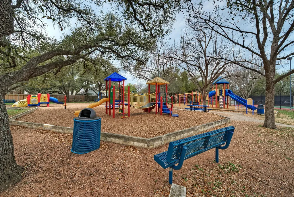 8105 Elkhorn Mountain Trail Austin TX 78729