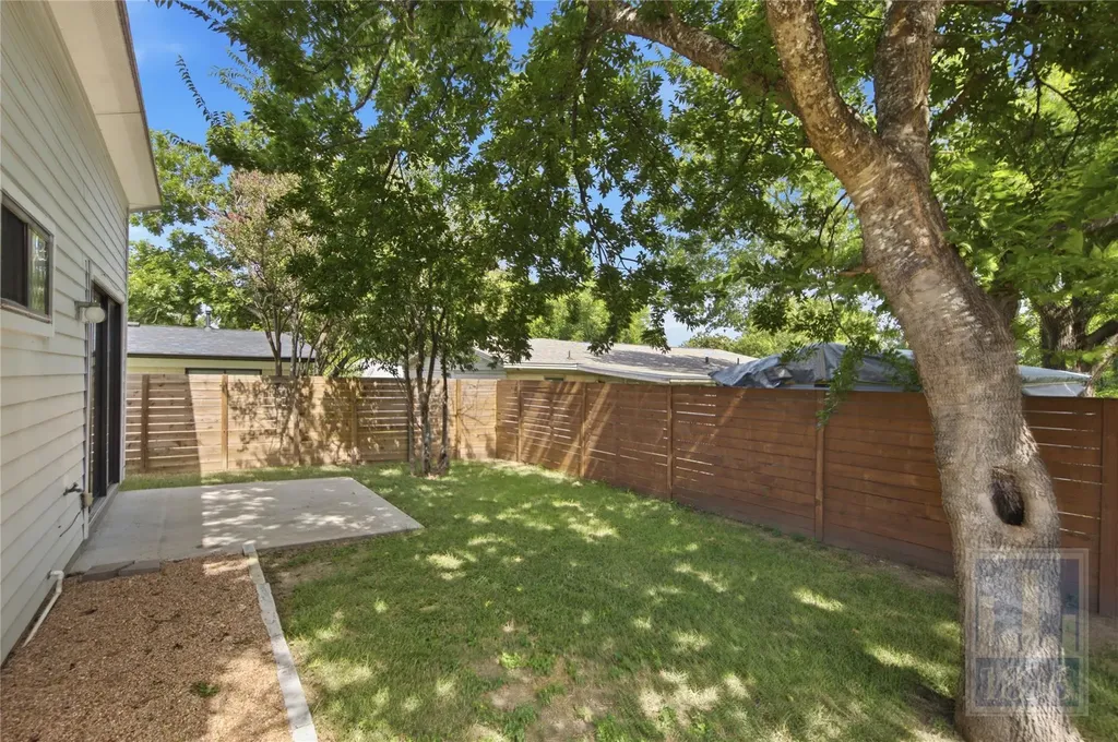 1805 Tillery Street Austin TX 78721