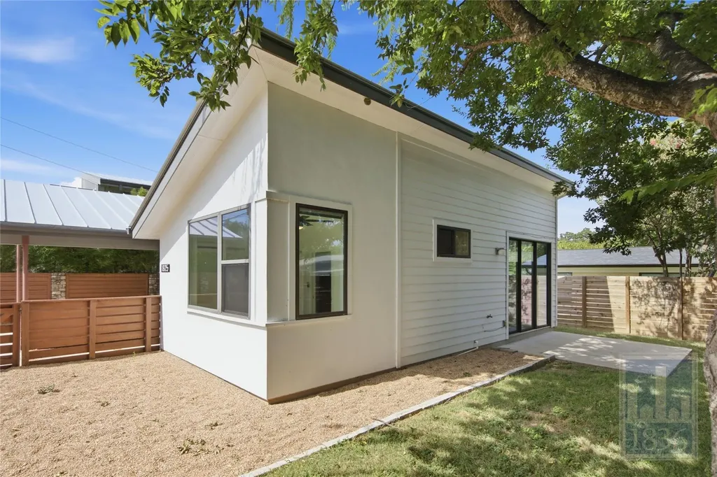 1805 Tillery Street Austin TX 78721