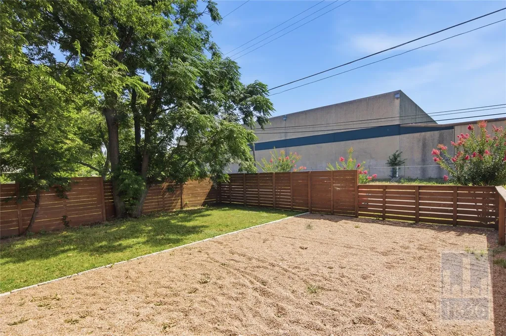 1805 Tillery Street Austin TX 78721