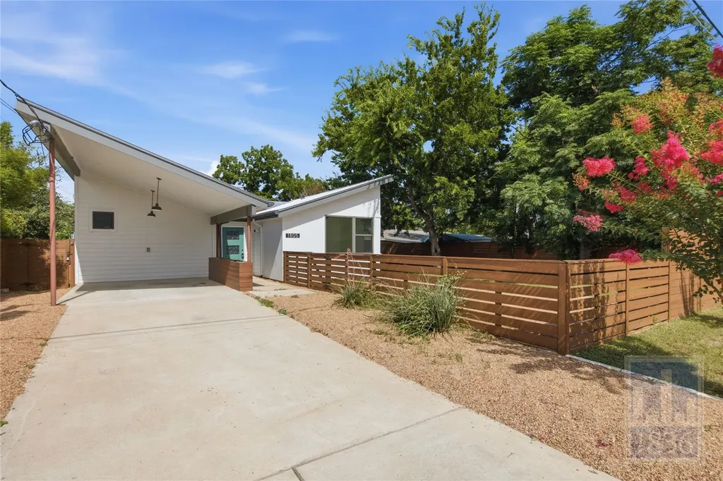 1805 Tillery Street Austin TX 78721