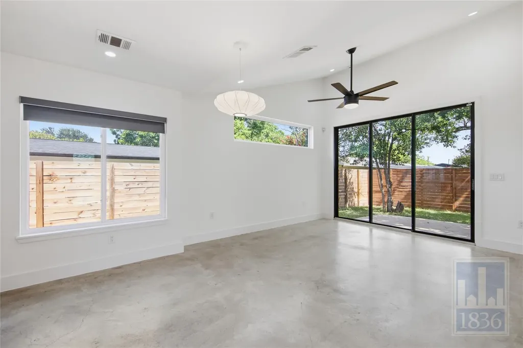 1805 Tillery Street Austin TX 78721