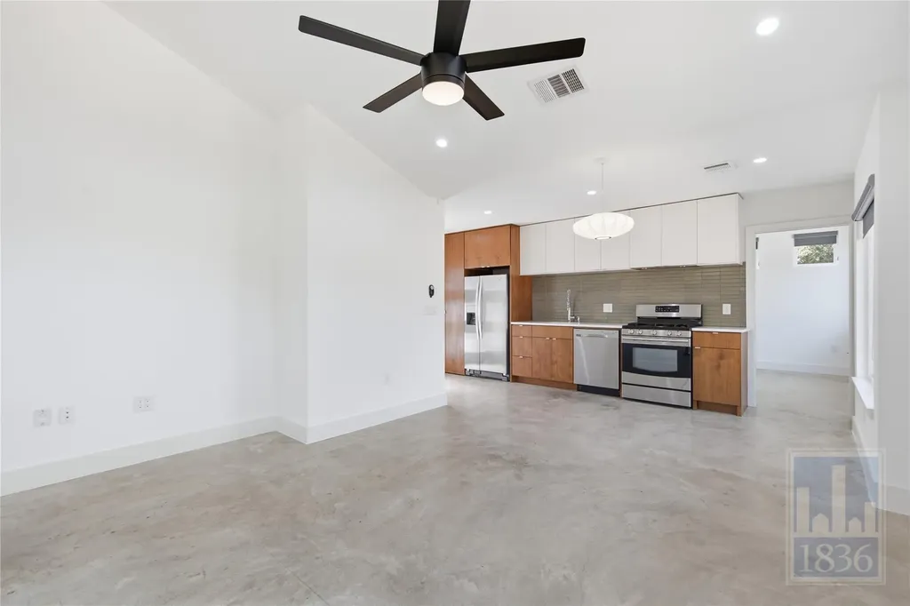 1805 Tillery Street Austin TX 78721