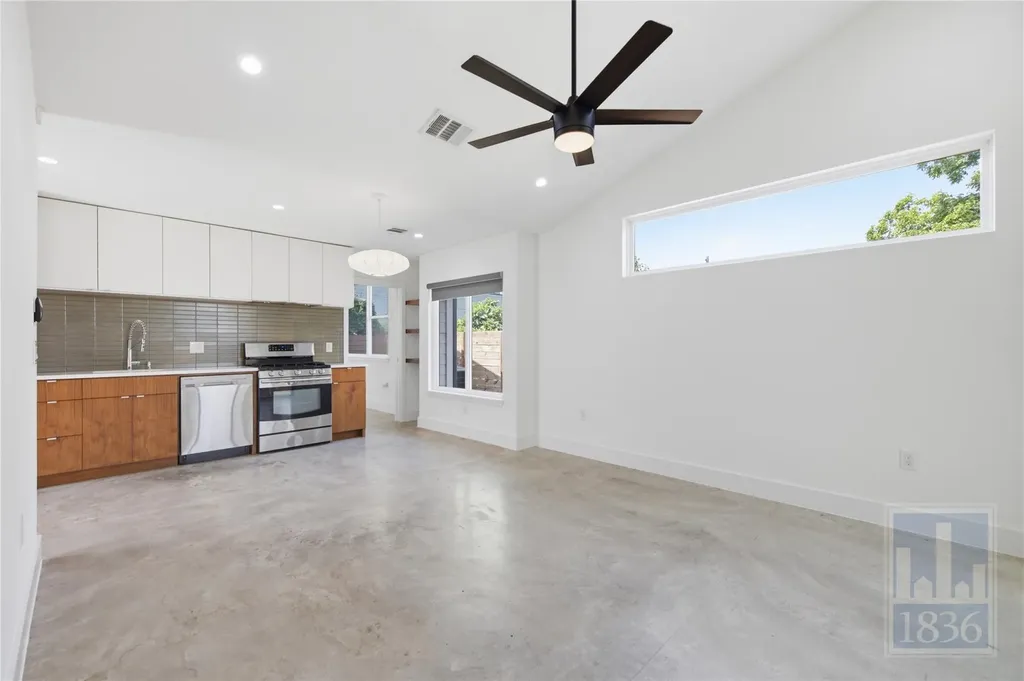 1805 Tillery Street Austin TX 78721