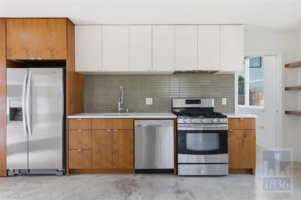 1805 Tillery Street Austin TX 78721
