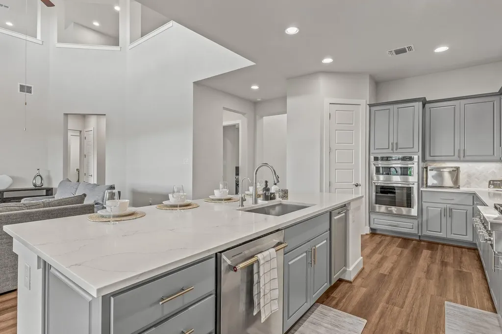 605 Gunison Drive Austin TX 78738