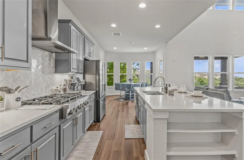 605 Gunison Drive Austin TX 78738