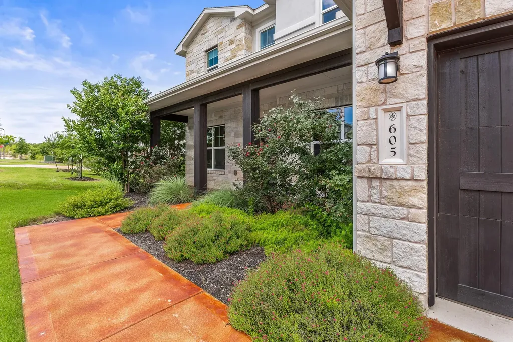 605 Gunison Drive Austin TX 78738