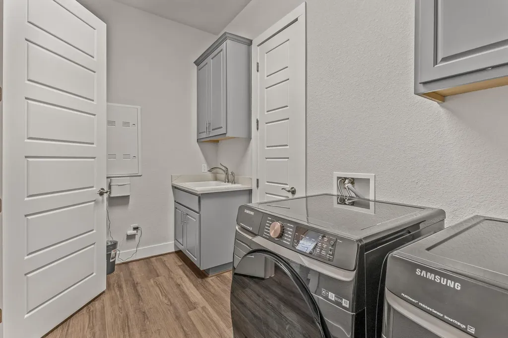 605 Gunison Drive Austin TX 78738