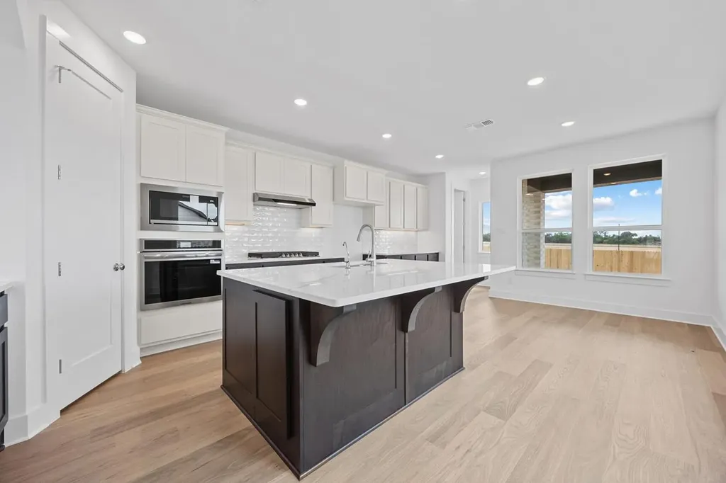 353 Blue Summit Bend Liberty Hill TX 78642
