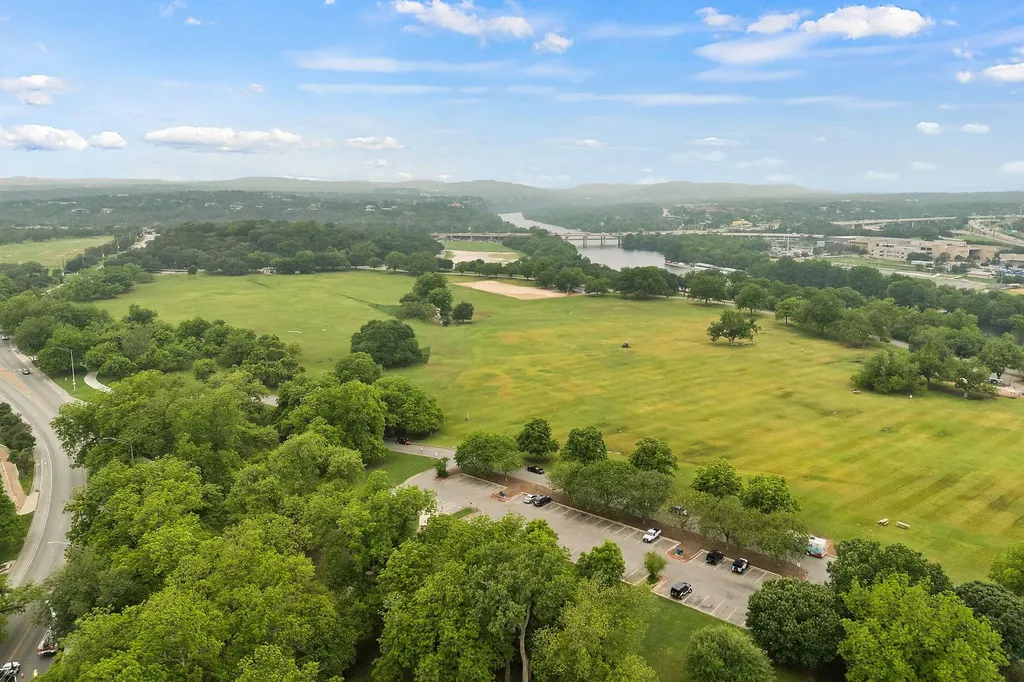 1900 Barton Springs Road Austin TX 78704