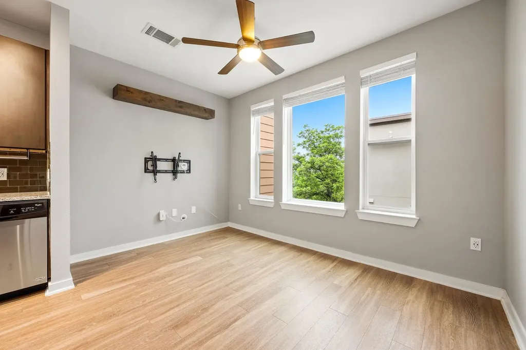 1900 Barton Springs Road Austin TX 78704