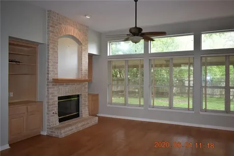 10016 Liriope Cove Austin TX 78750