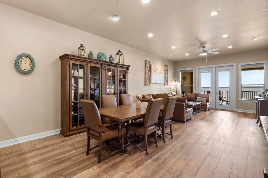 1001 The Cape Road Horseshoe Bay TX 78657