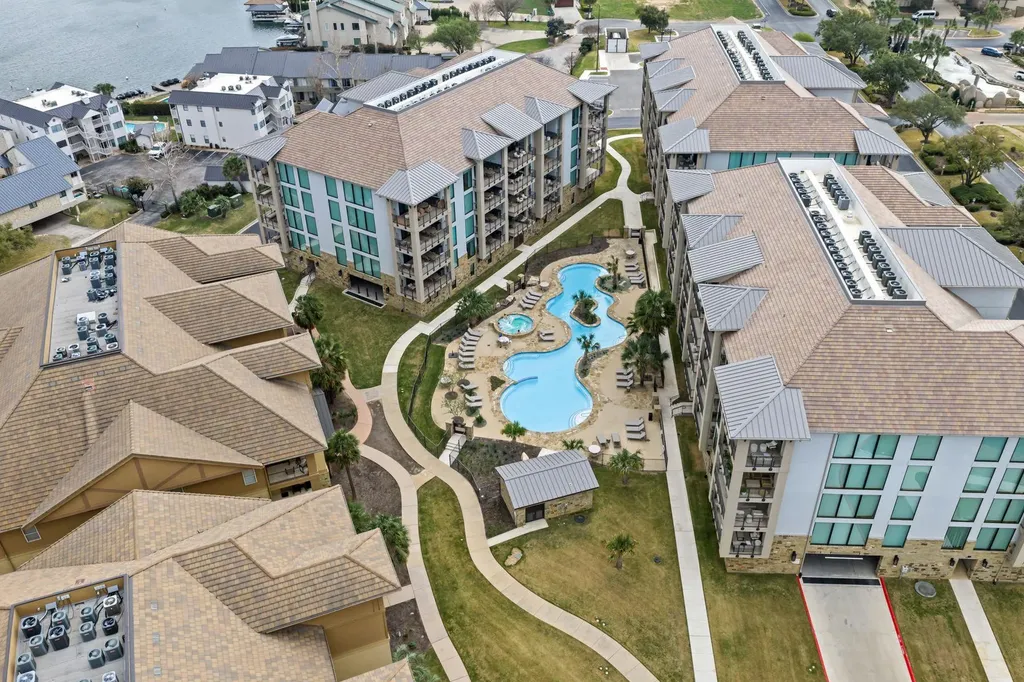 1001 The Cape Road Horseshoe Bay TX 78657