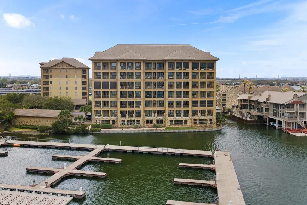 1001 The Cape Road Horseshoe Bay TX 78657