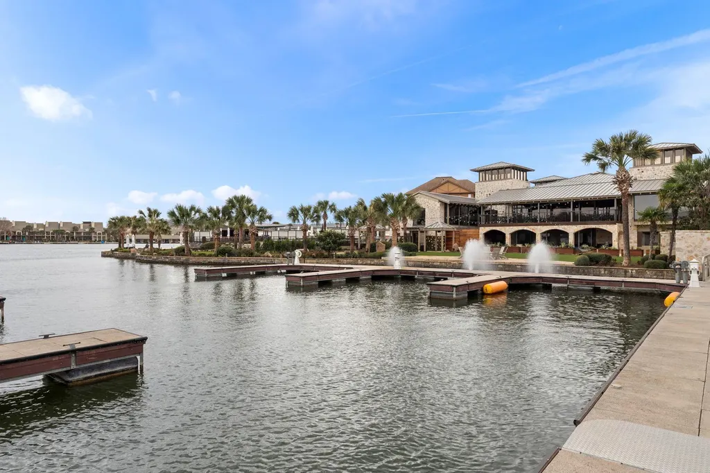 1001 The Cape Road Horseshoe Bay TX 78657