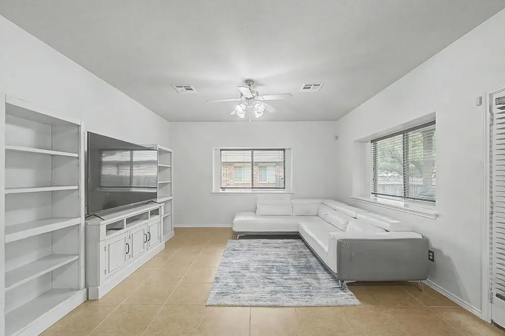 17804 Linkhill Drive Dripping Springs TX 78620