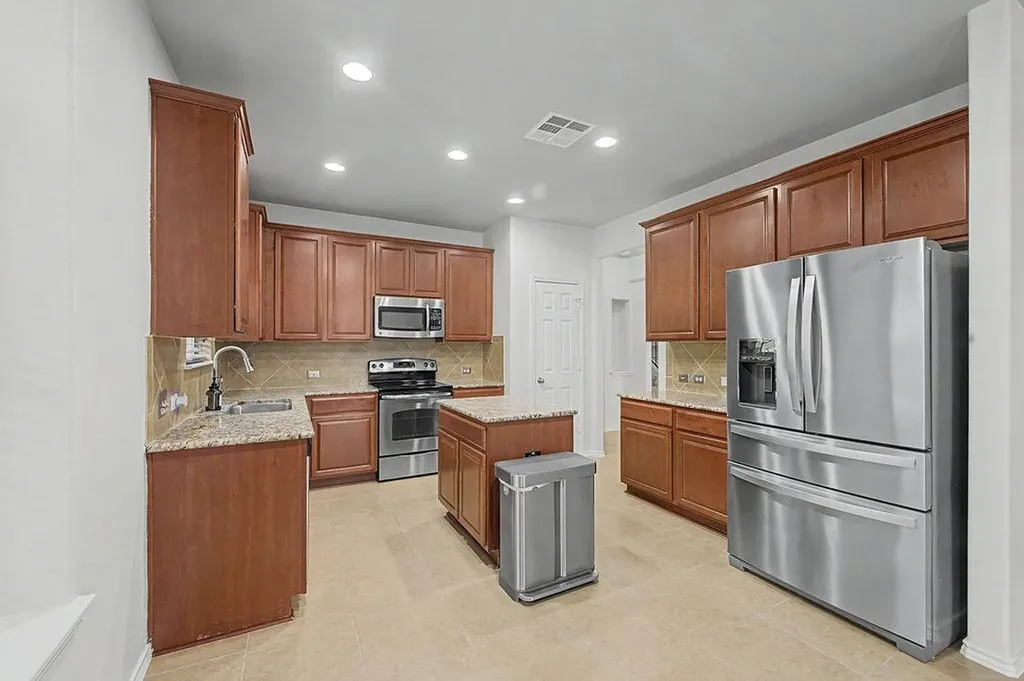 17804 Linkhill Drive Dripping Springs TX 78620