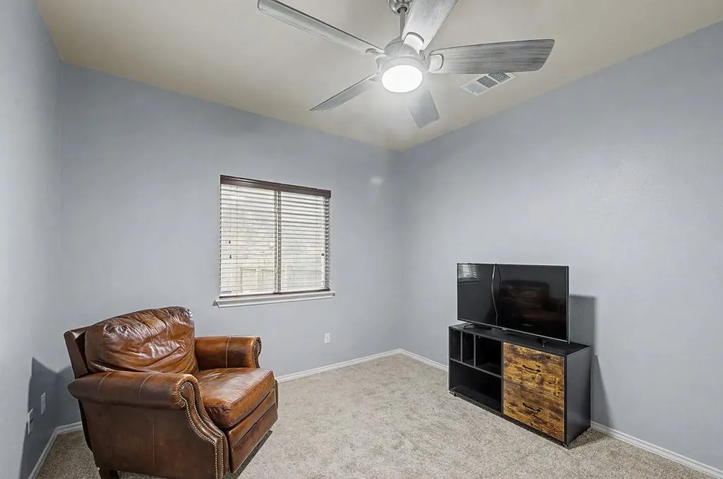 17804 Linkhill Drive Dripping Springs TX 78620