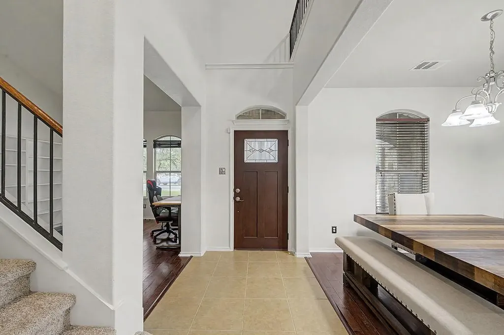 17804 Linkhill Drive Dripping Springs TX 78620