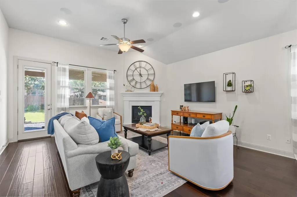 2732 Florin Cove Round Rock TX 78665