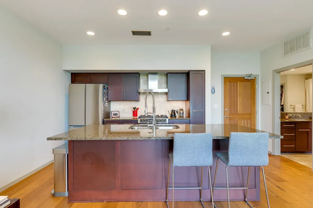 1600 Barton Springs Road Austin TX 78704