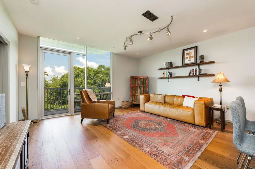 1600 Barton Springs Road Austin TX 78704