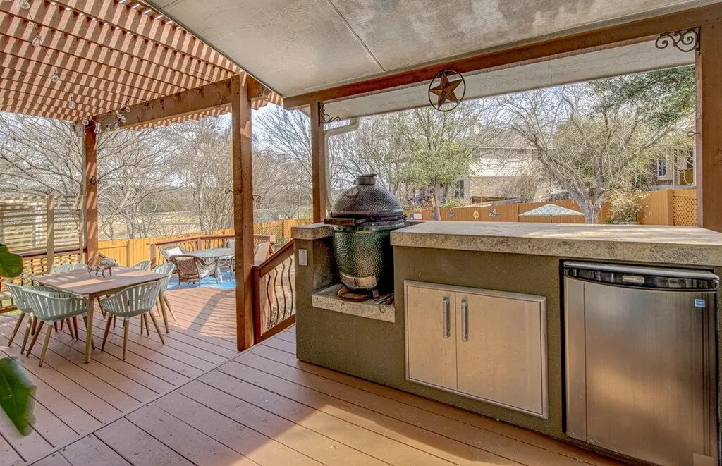 208 Kettleman Lane N Austin TX 78717