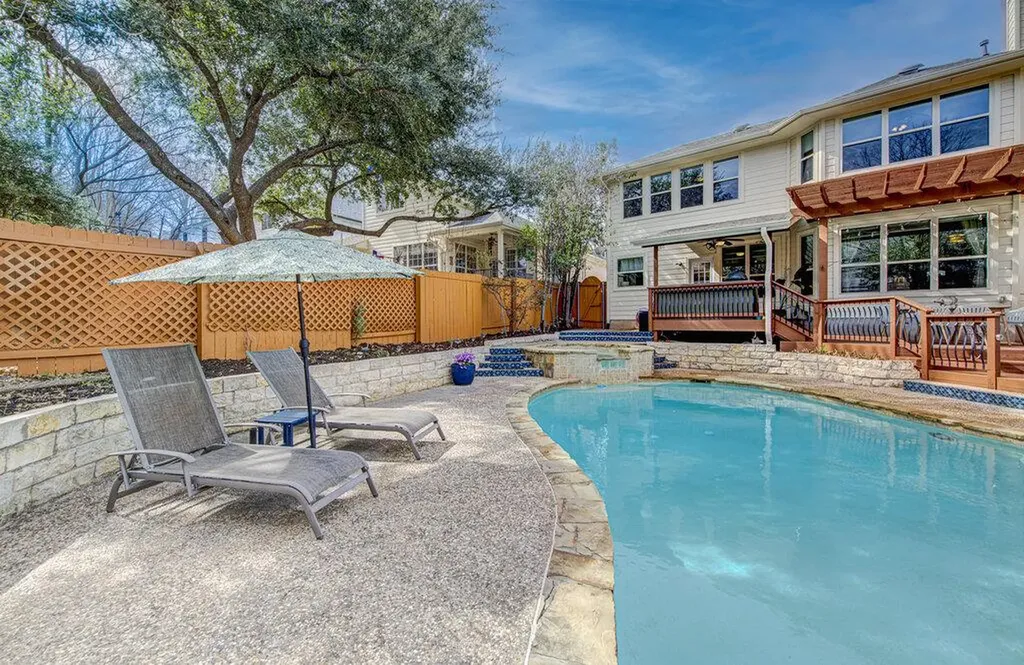 208 Kettleman Lane N Austin TX 78717
