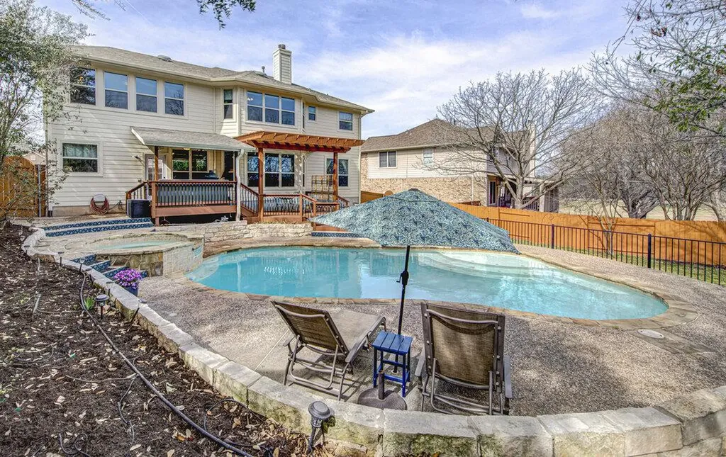 208 Kettleman Lane N Austin TX 78717