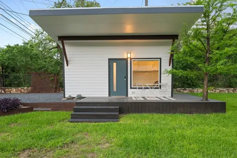 1723 Fawn Drive Austin TX 78741