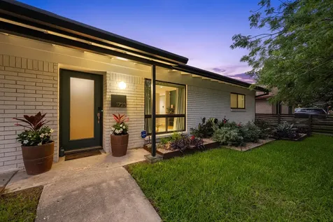 1723 Fawn Drive Austin TX 78741